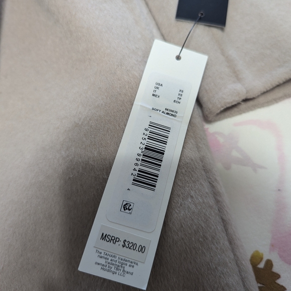 Women's tahari wool jacket - Picture 3 of 9